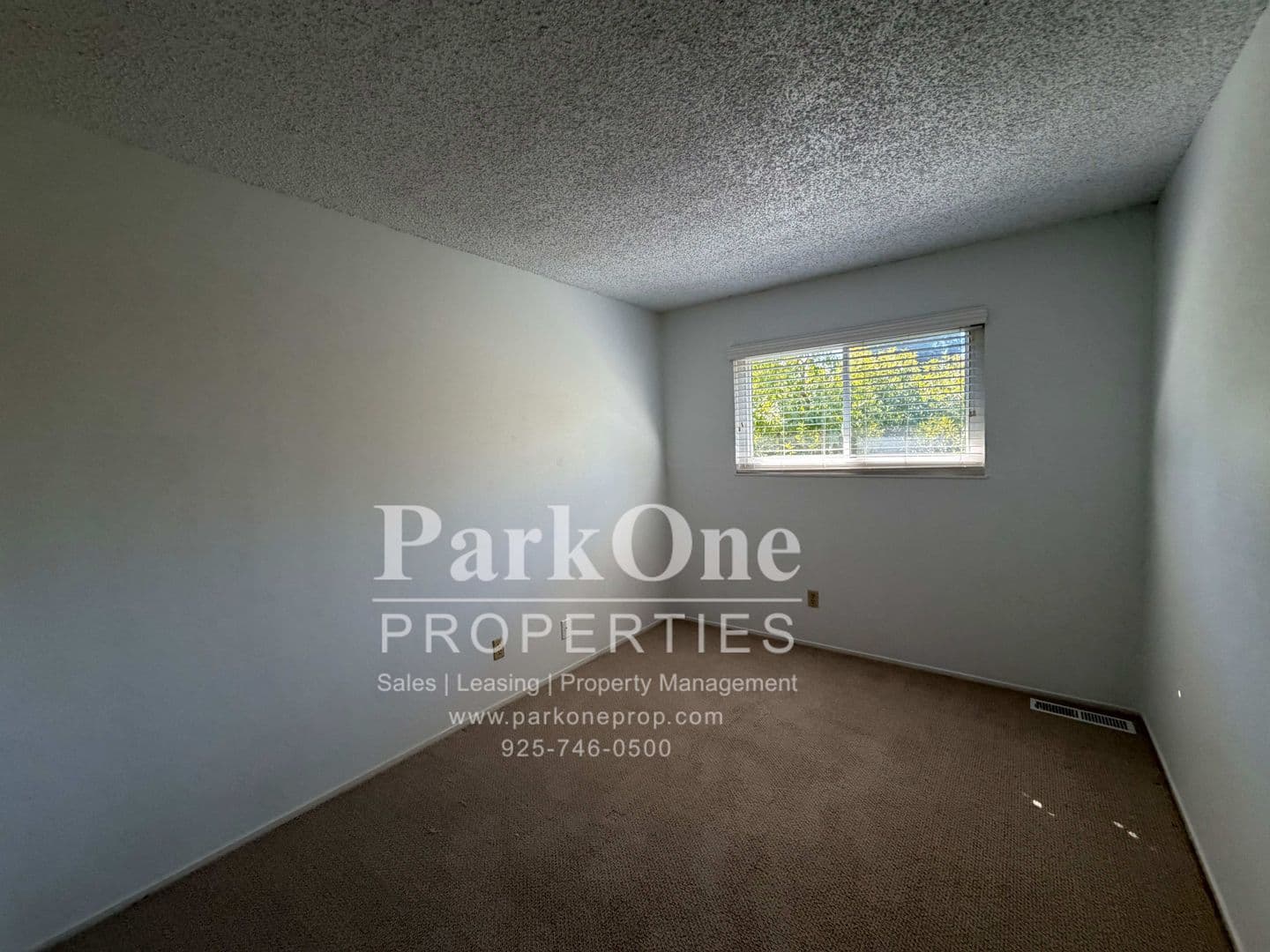 Lafayette House: 3270 Marlene Dr