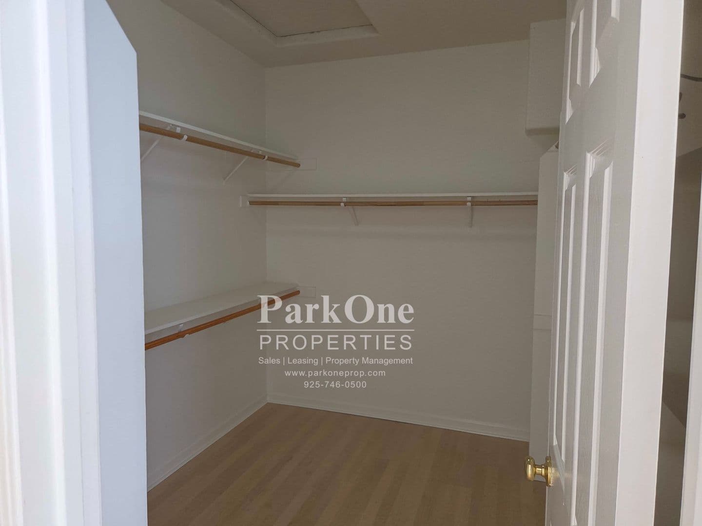 Concord House: 5270 Ambleside Dr
