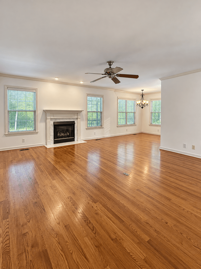Franklin House: 5668 Pinewood Rd