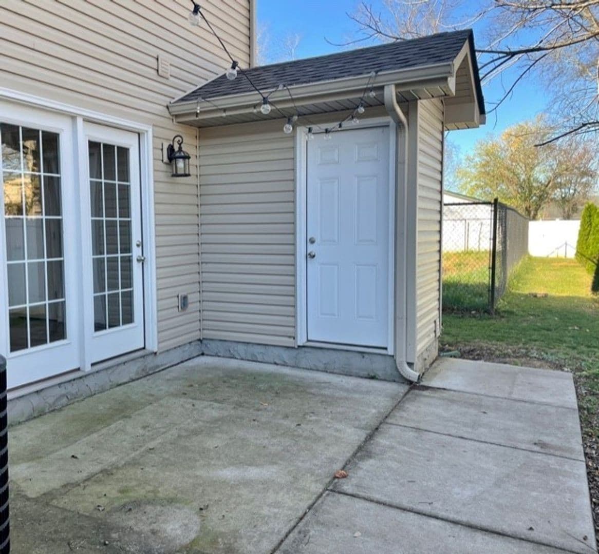 Murfreesboro House: 308 Dill Lane