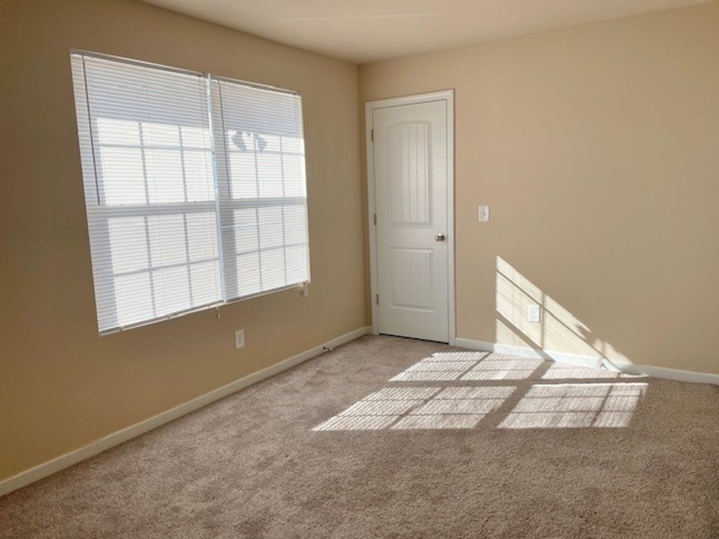 Murfreesboro House: 308 Dill Lane