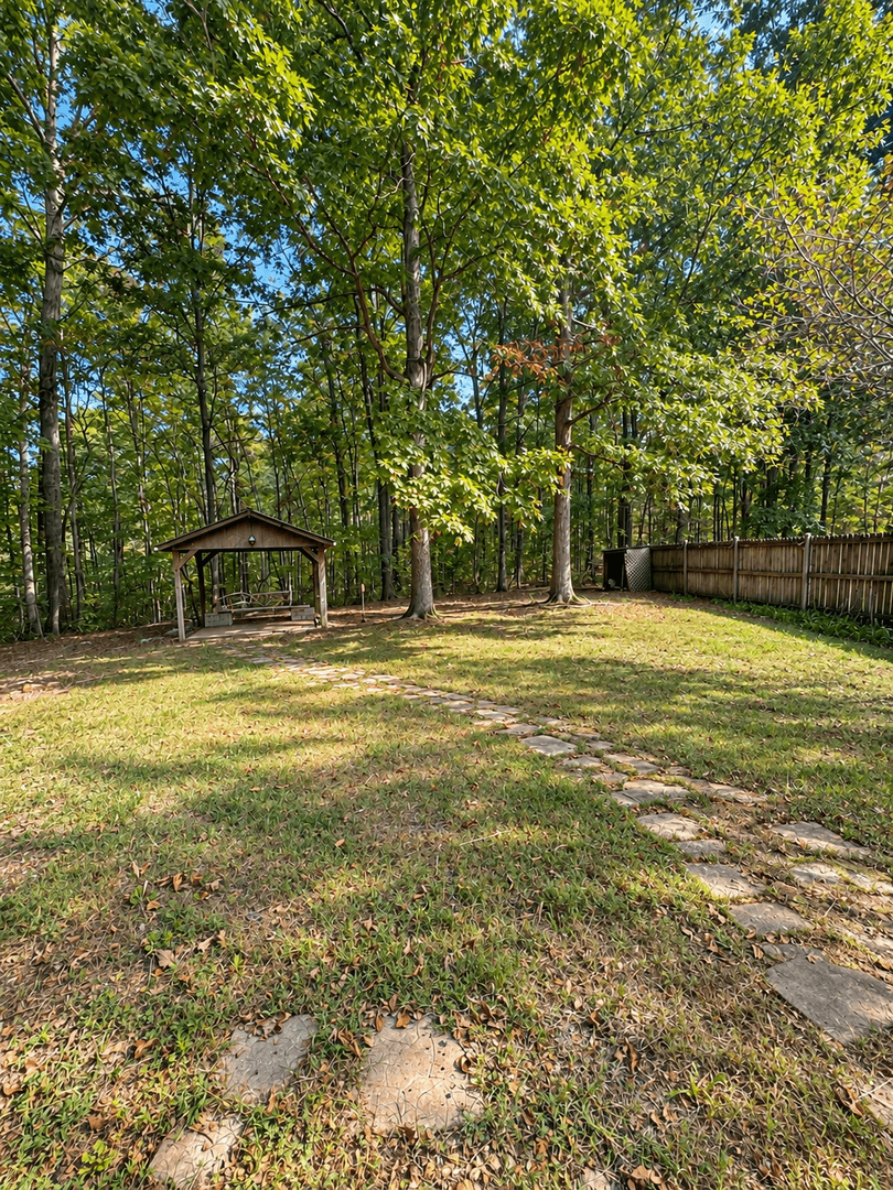 Franklin House: 5668 Pinewood Rd