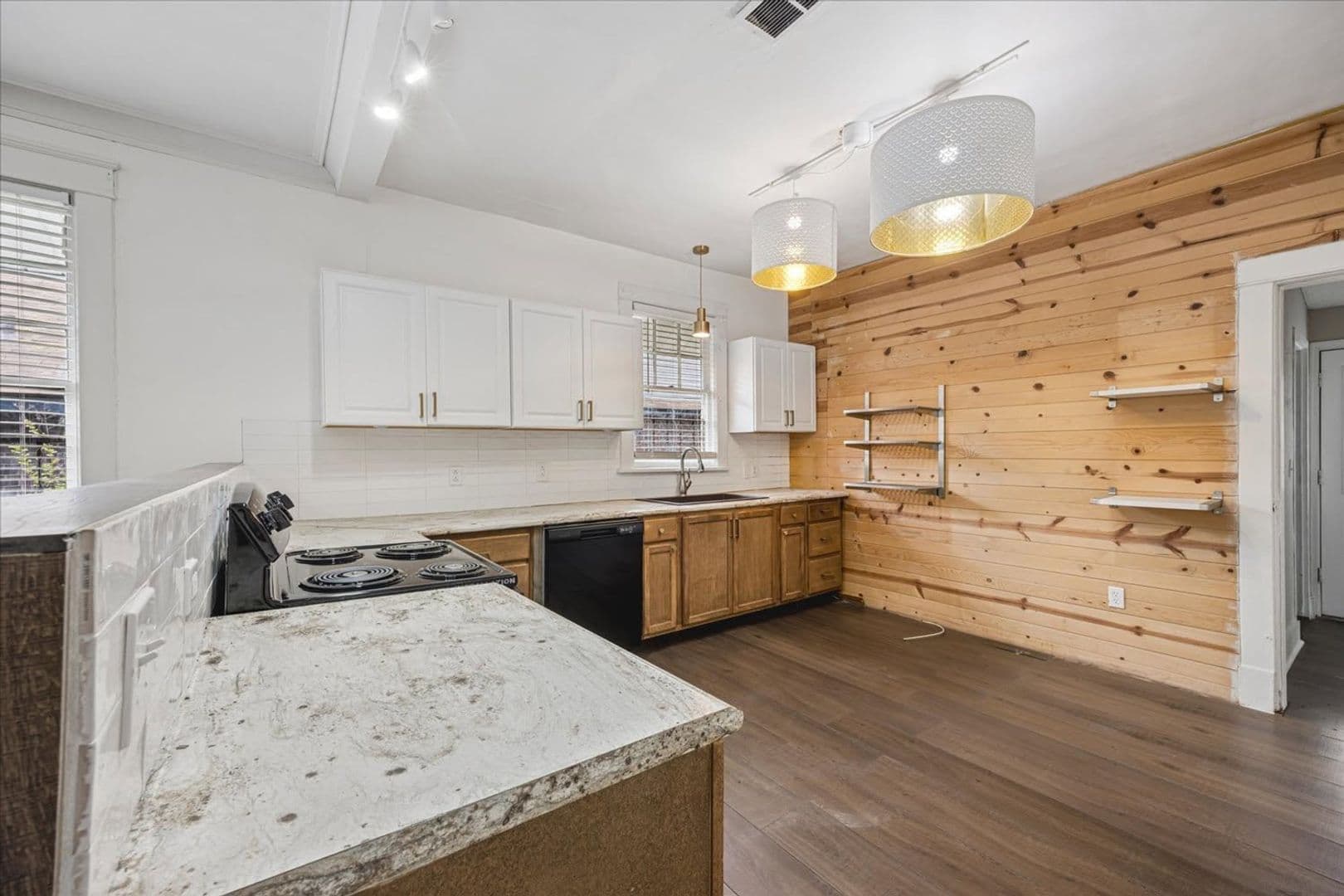 Memphis House: 1621 Kendale Ave
