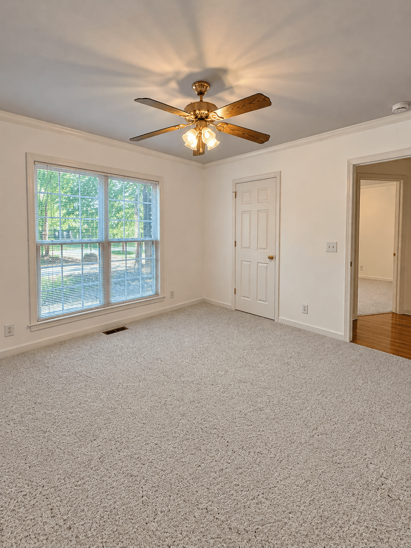 Franklin House: 5668 Pinewood Rd