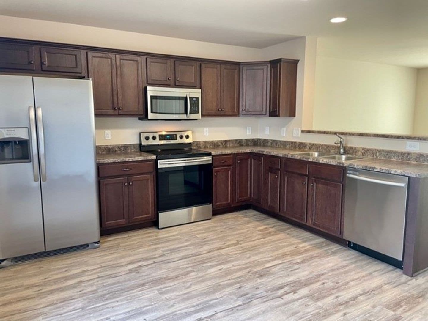 Murfreesboro House: 308 Dill Lane