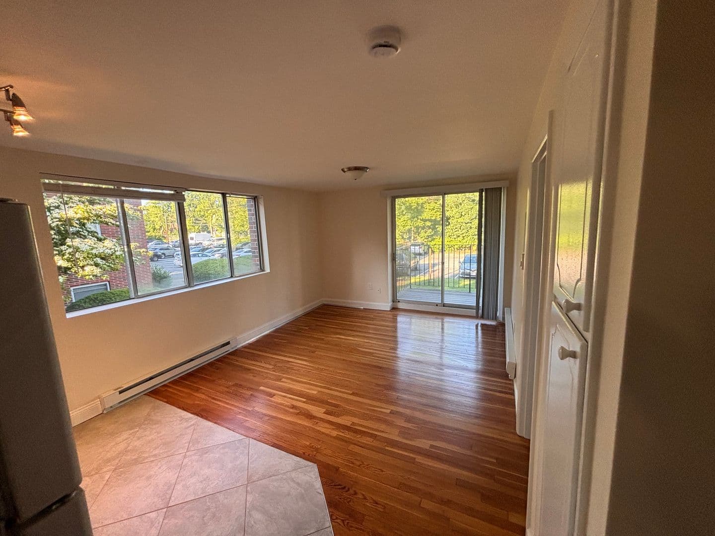 Melrose Apartment: 447 Pleasant Street