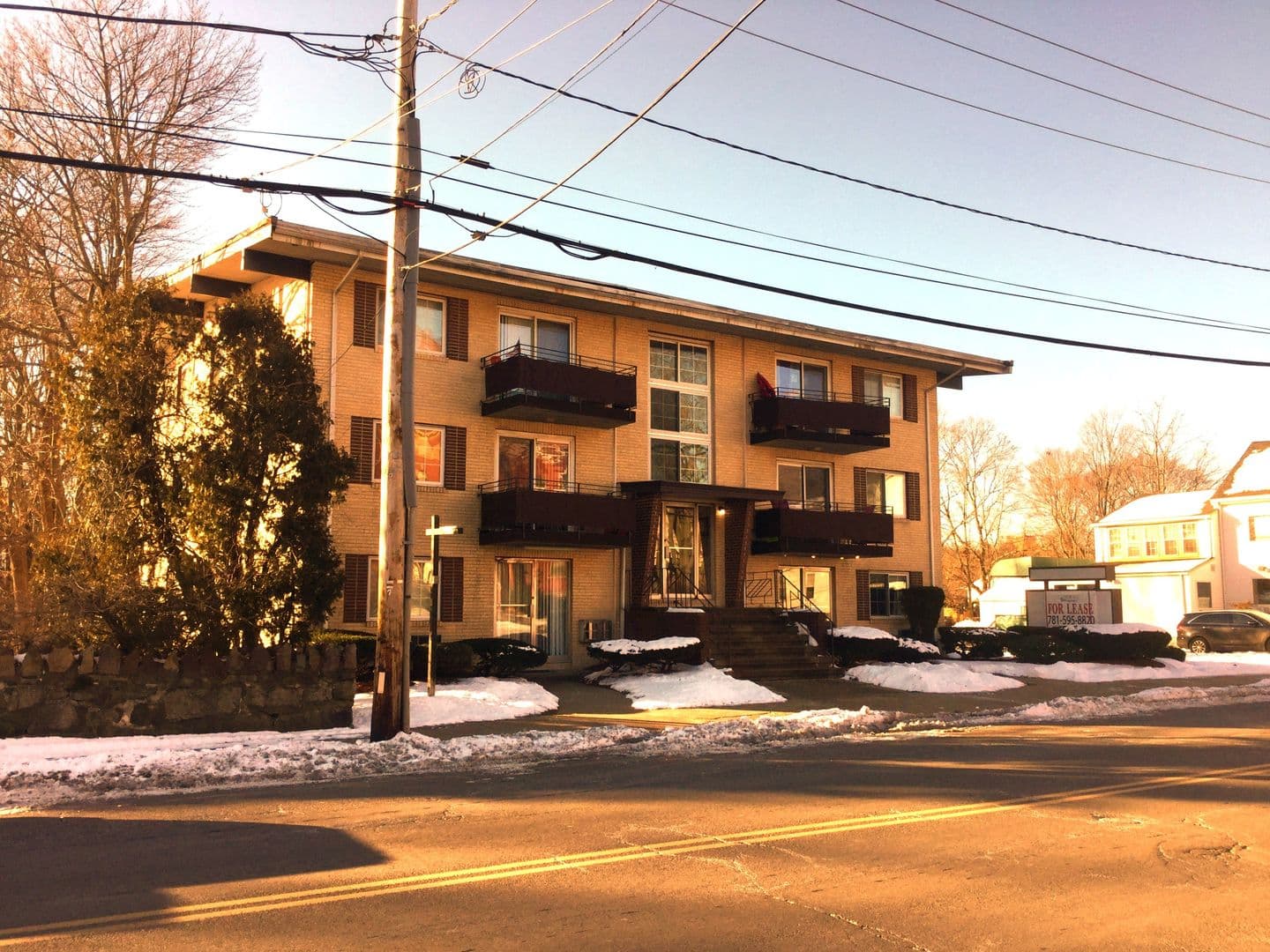 Saugus Apartment: 20 Main St