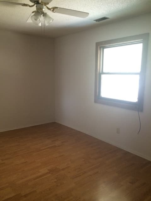 Lawrence Apartment: 2327-2348 Murphy Drive