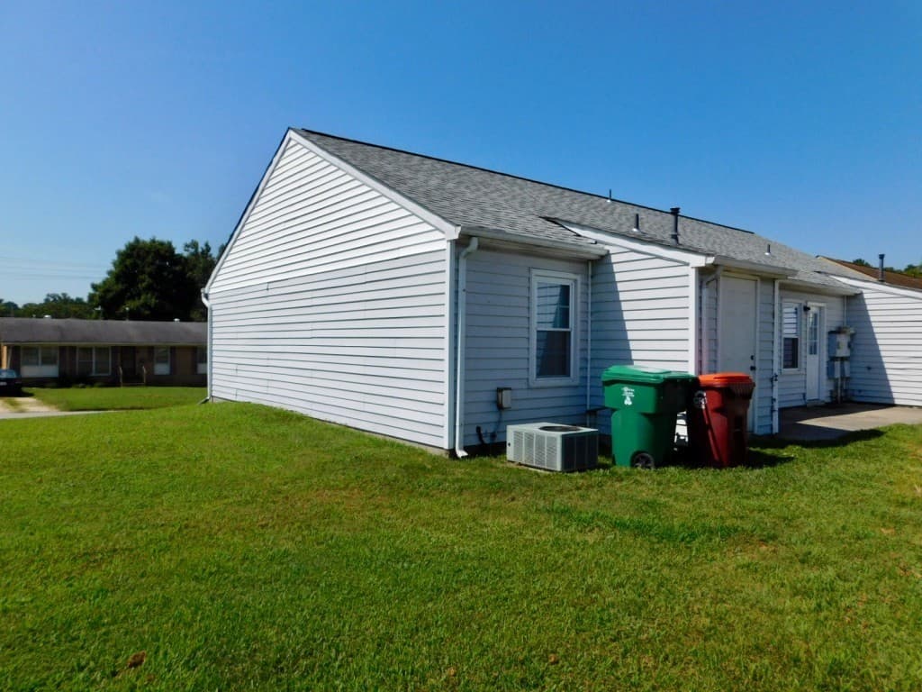 Colonial Heights House: 308 Kent Avenue