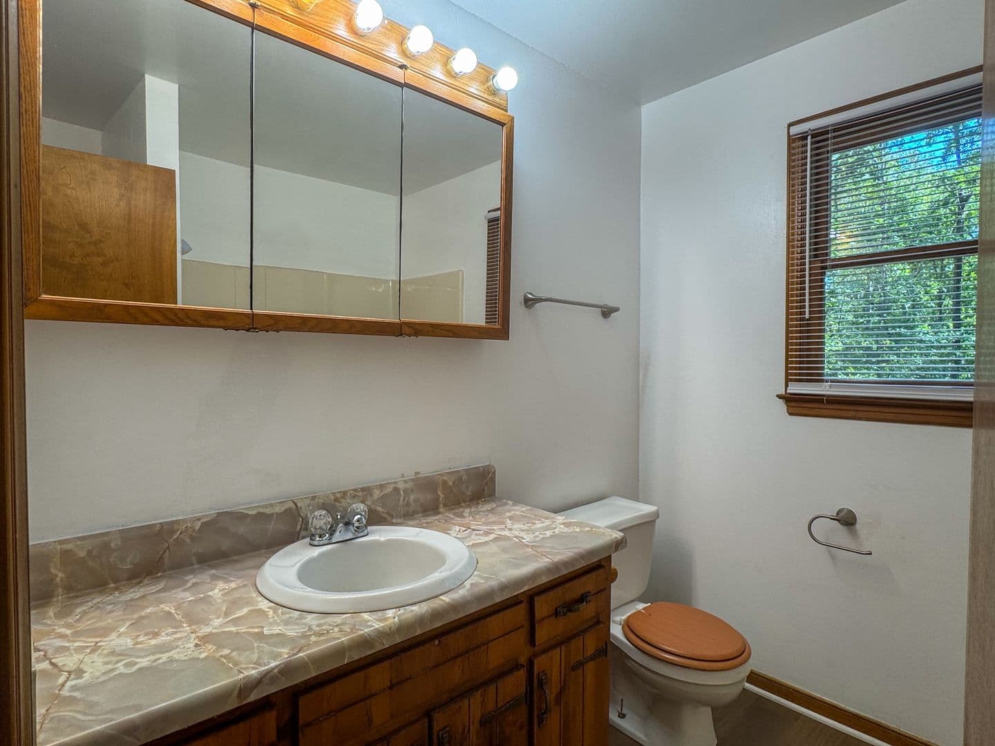 Prince George House: 4345 Martinson Lane