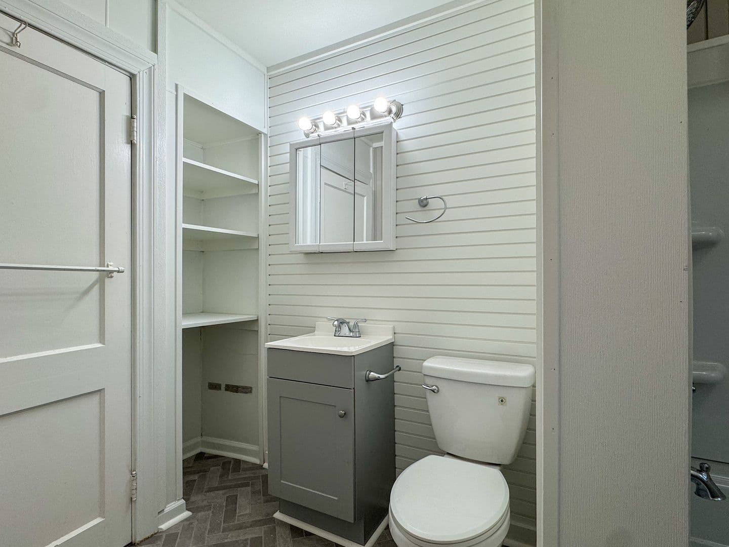 Hopewell House: 313 N. 8th Avenue