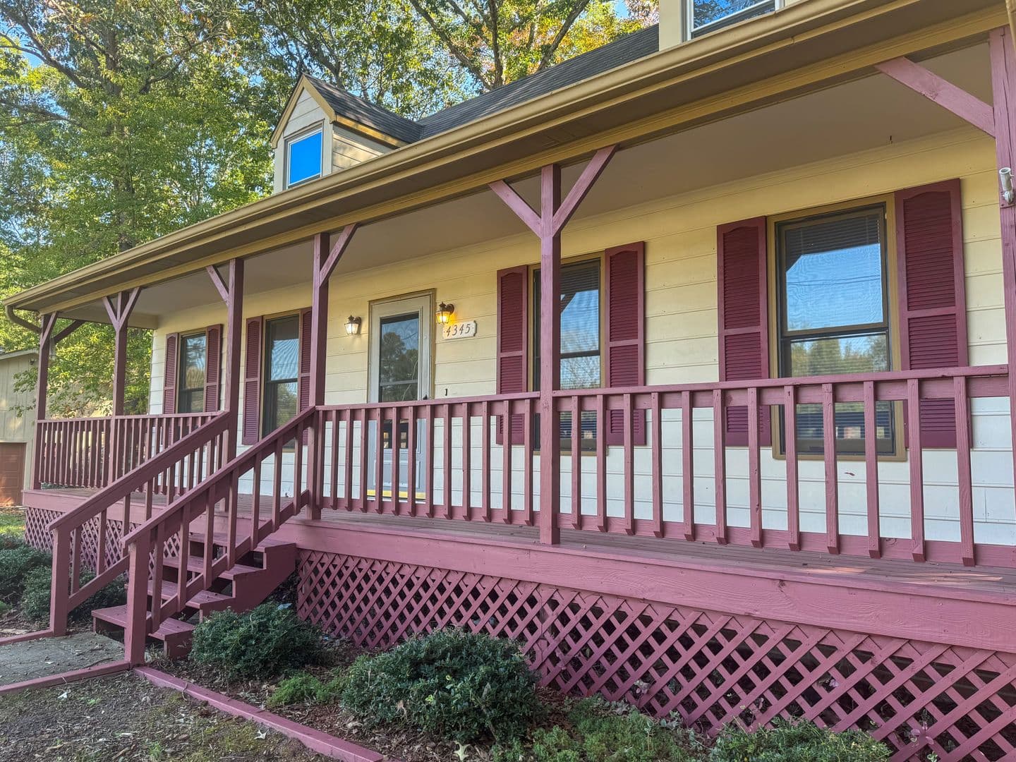 Prince George House: 4345 Martinson Lane