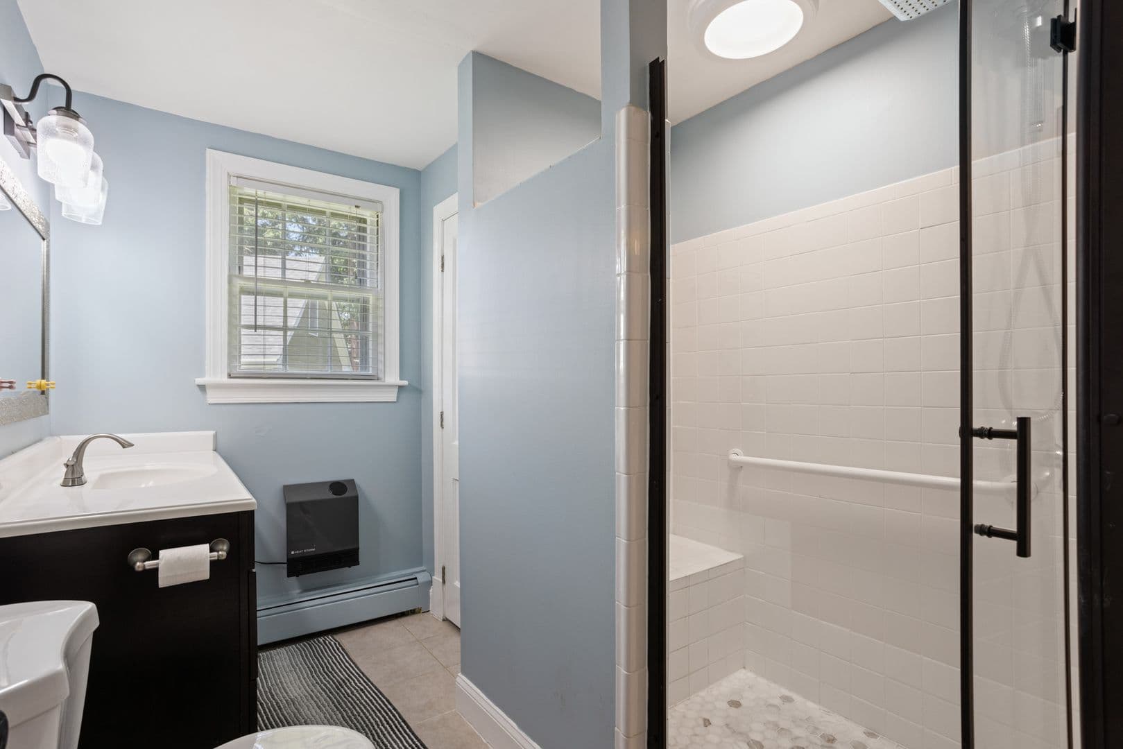 Colonial Heights House: 208 Marvin Ave