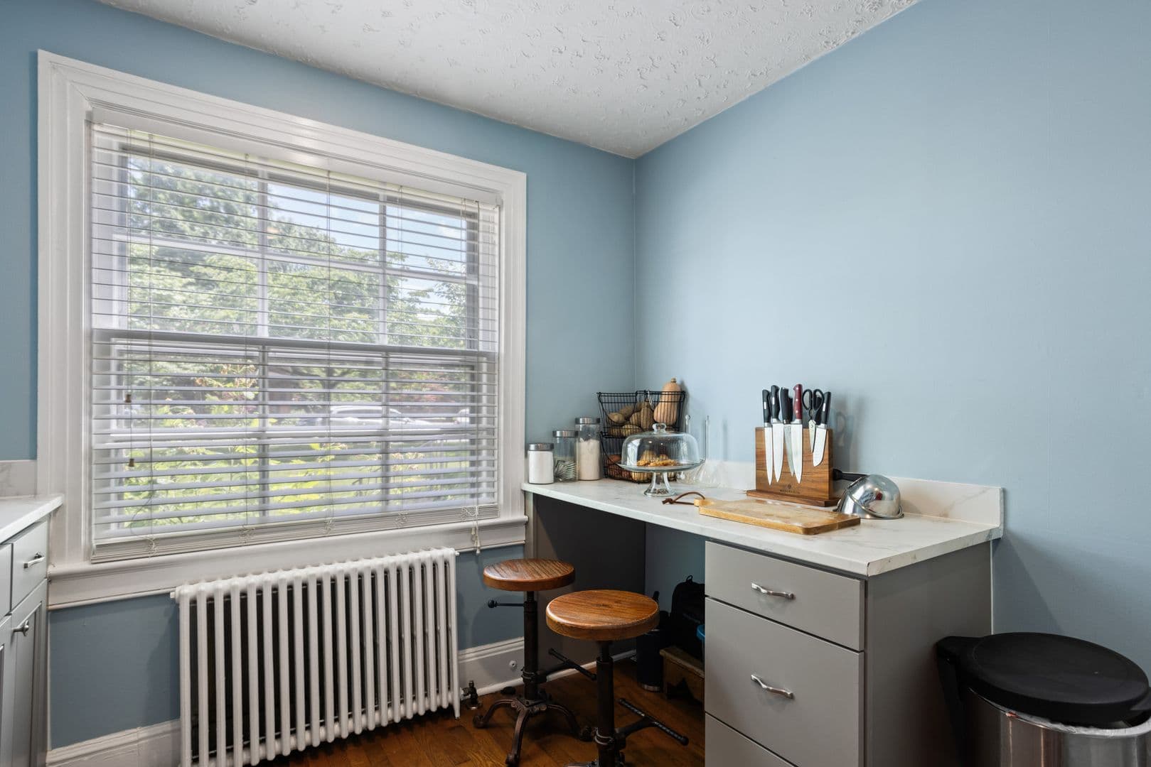 Colonial Heights House: 208 Marvin Ave