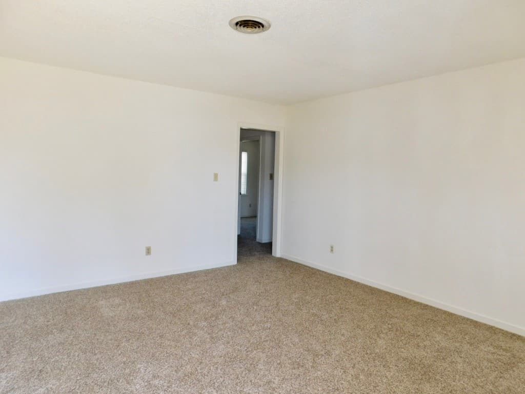 Colonial Heights House: 308 Kent Avenue