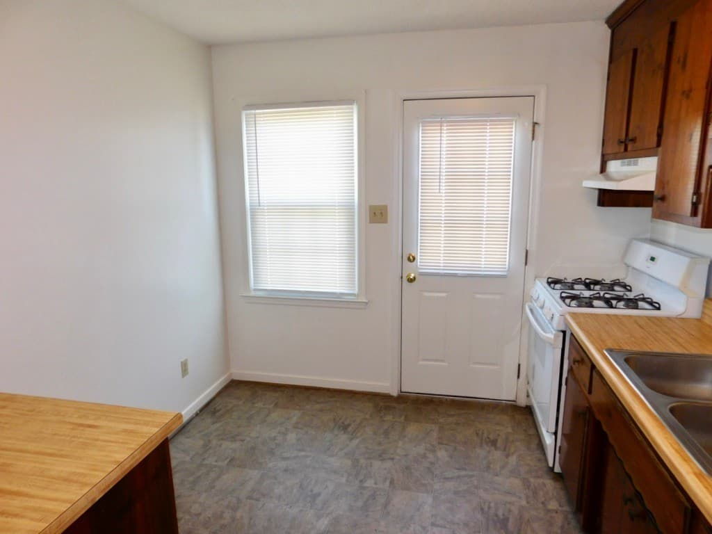Colonial Heights House: 308 Kent Avenue