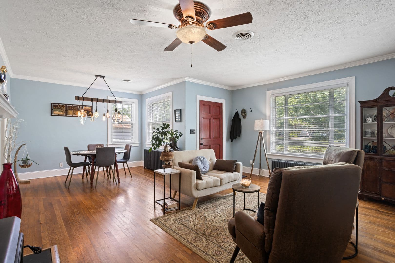 Colonial Heights House: 208 Marvin Ave