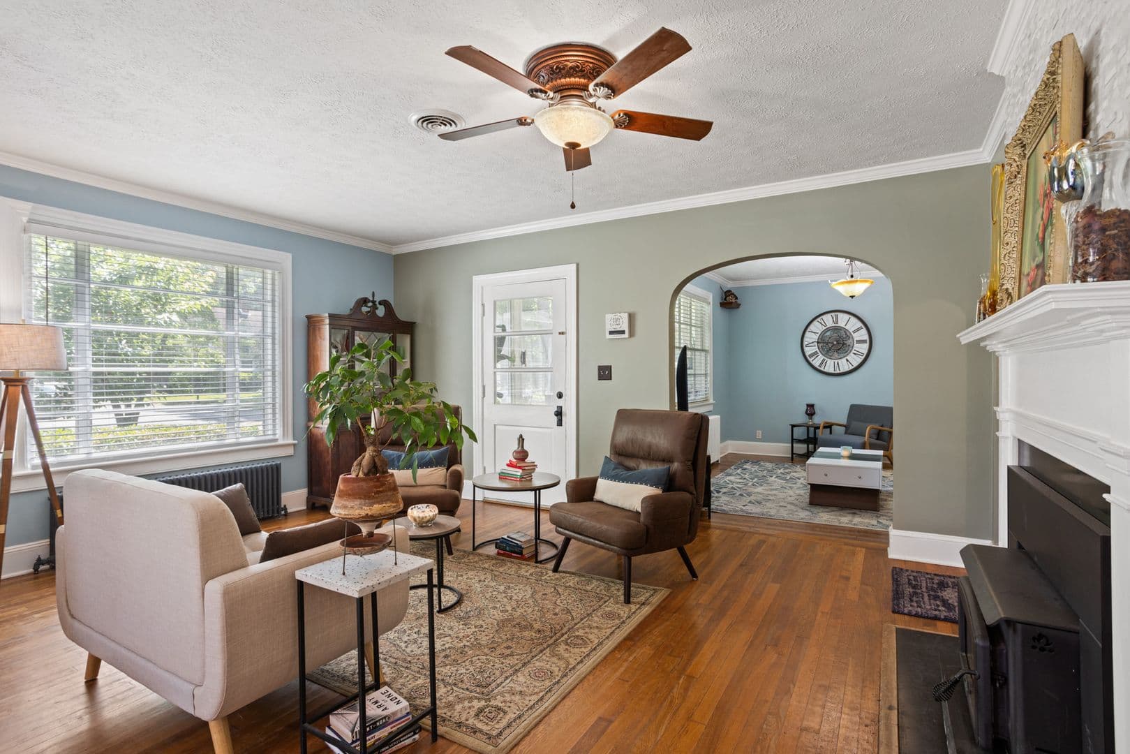 Colonial Heights House: 208 Marvin Ave
