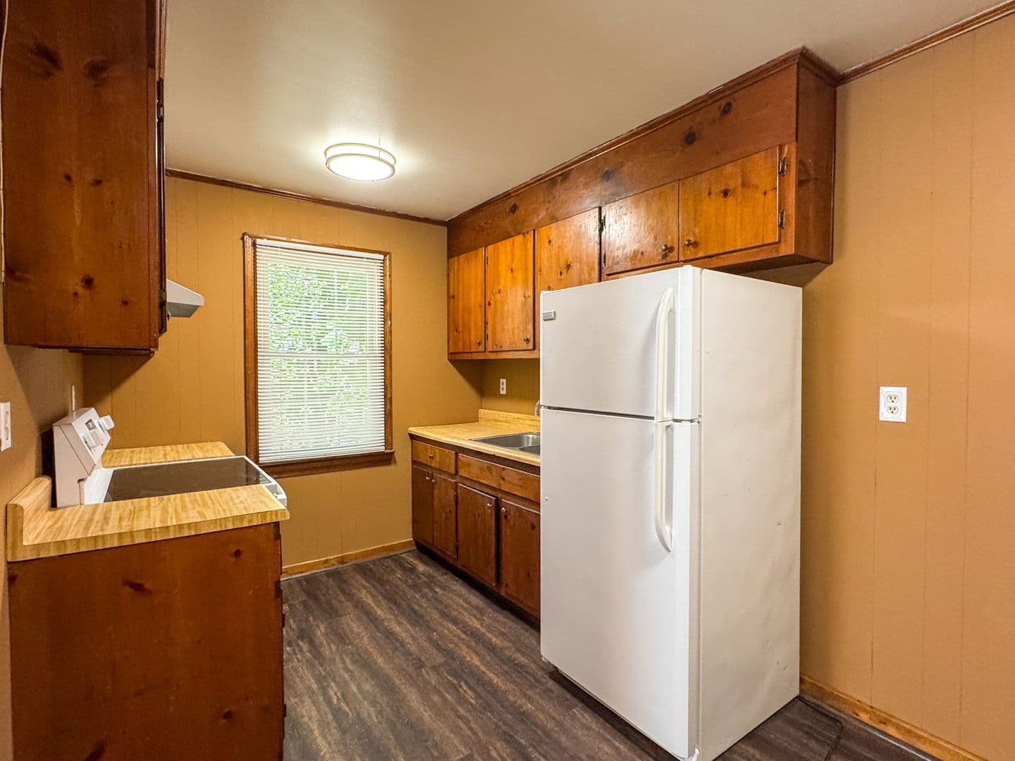 Hopewell House: 2220 A Delrose Drive