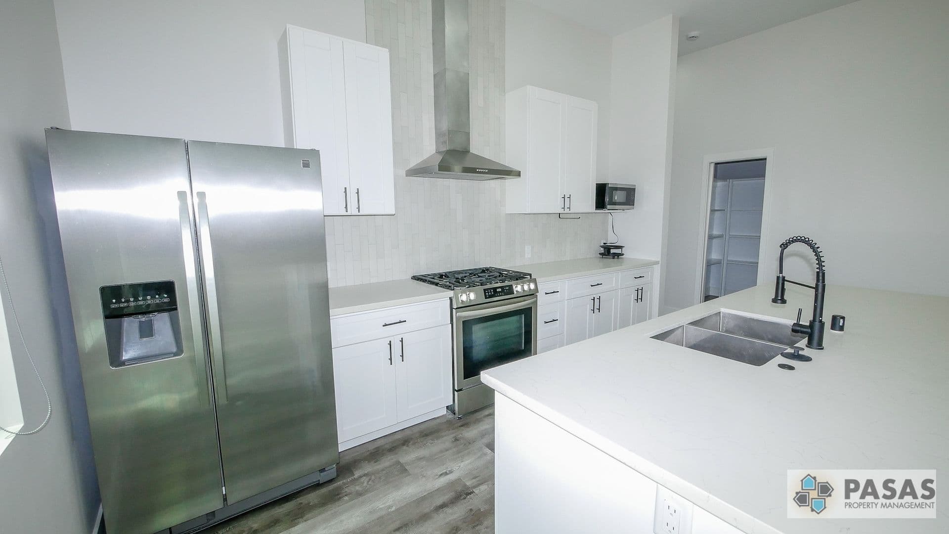 San Diego House: 5539 Potomac St