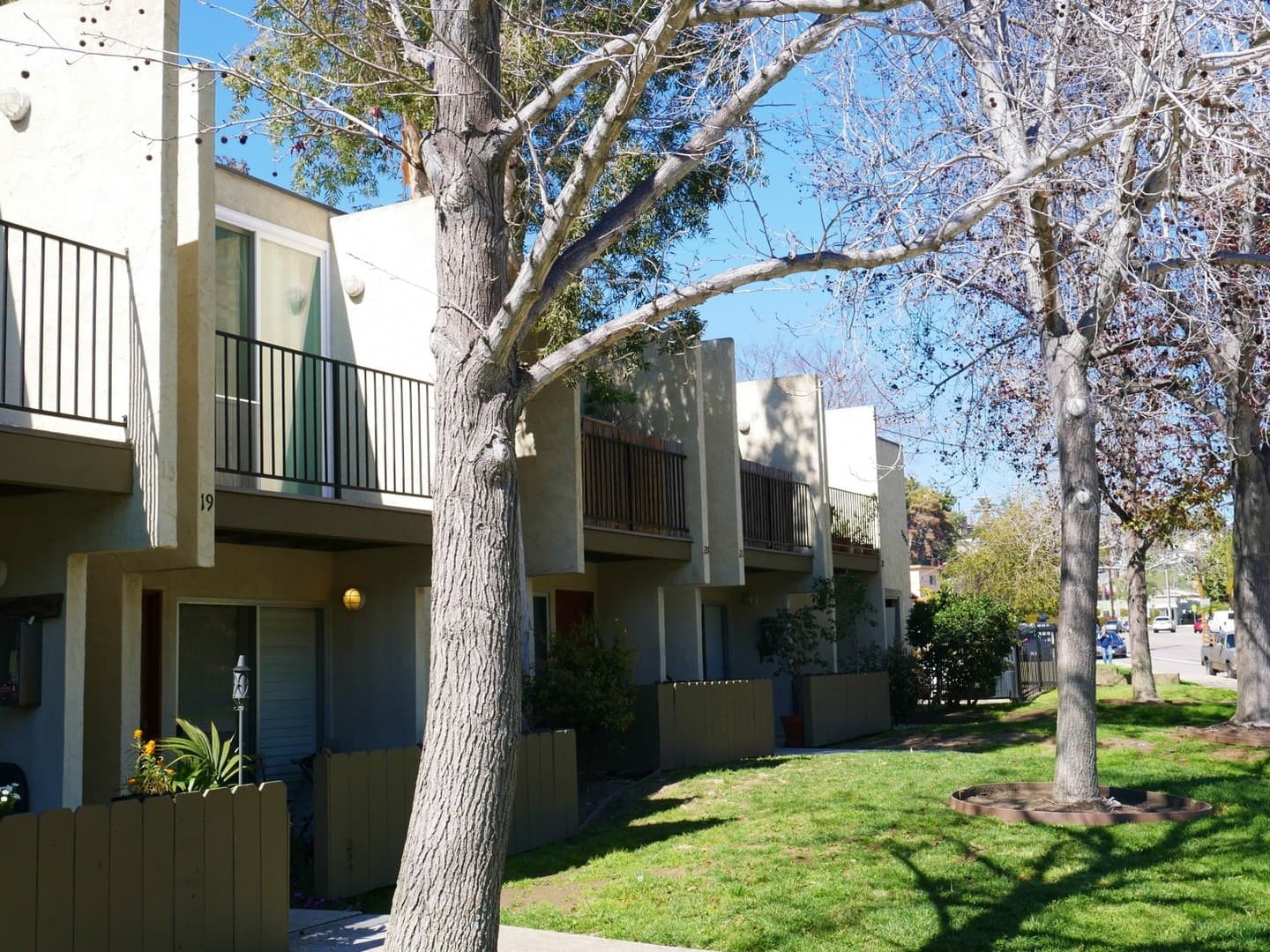 San Diego Condo: 2850 Reynard Way #19