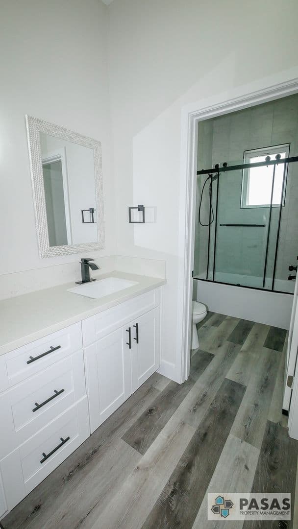 San Diego House: 5539 Potomac St