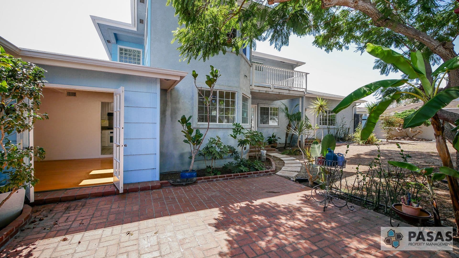 San Diego House: 1018 Santa Barbara St