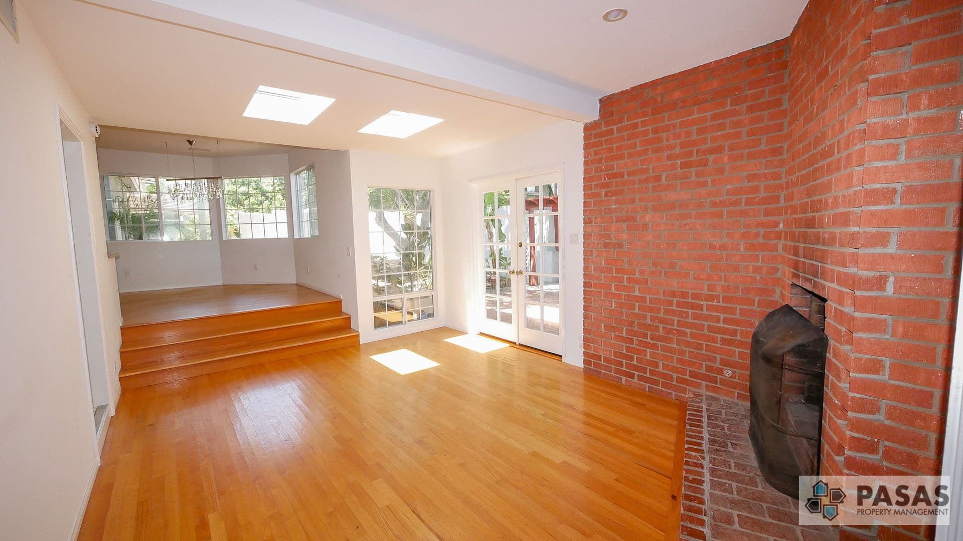 San Diego House: 1018 Santa Barbara St