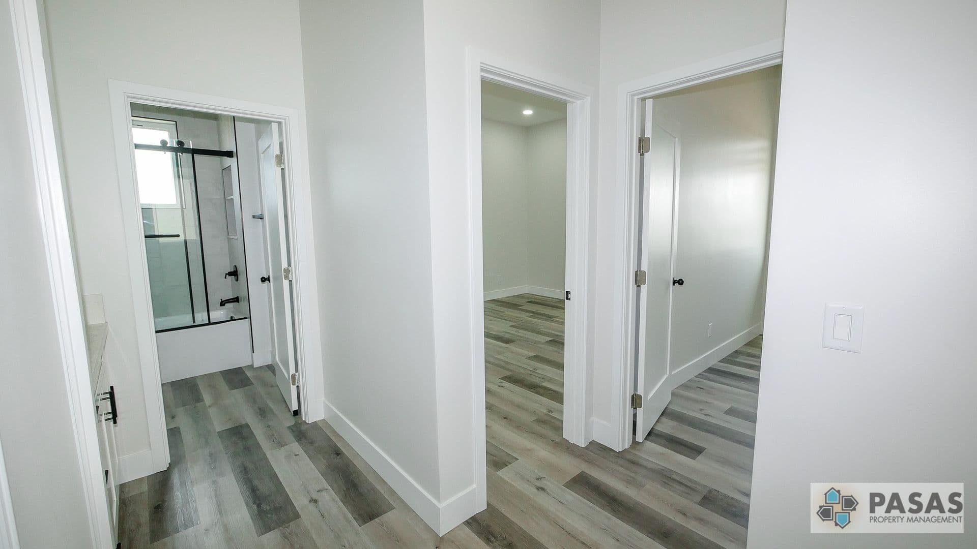 San Diego House: 5539 Potomac St