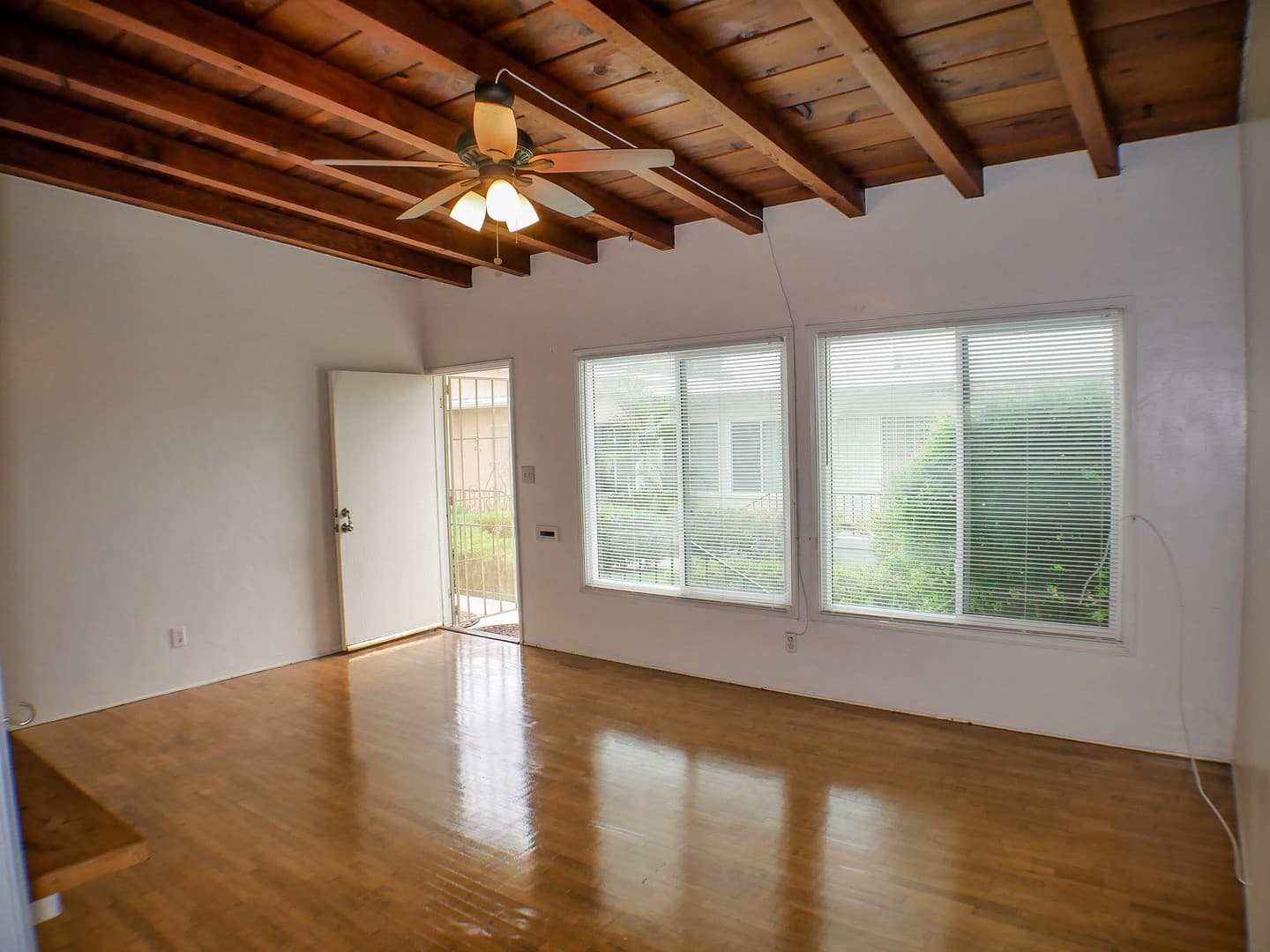 San Diego Apartment: 811 Loring Street
