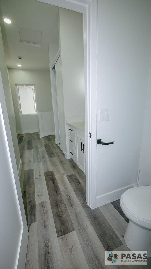 San Diego House: 5539 Potomac St