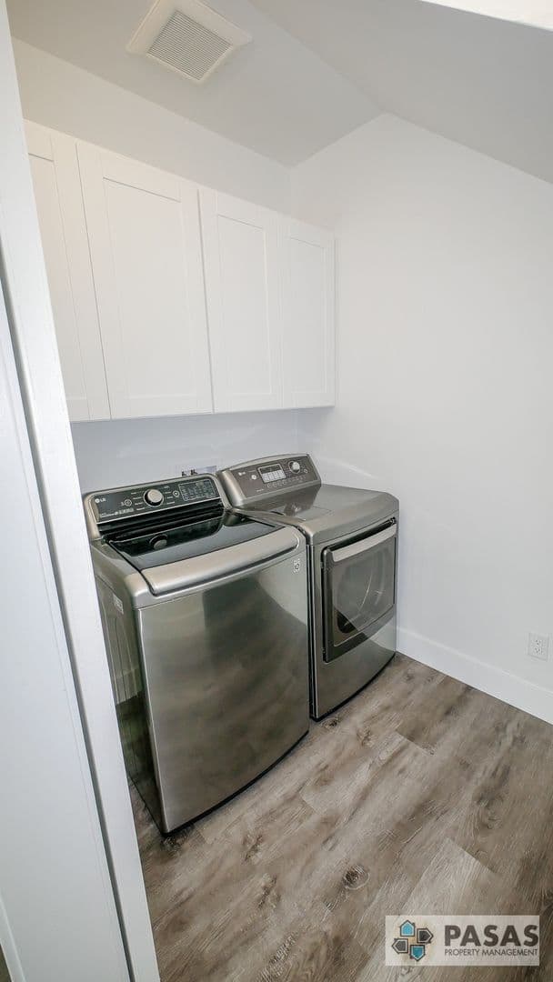 San Diego House: 5539 Potomac St