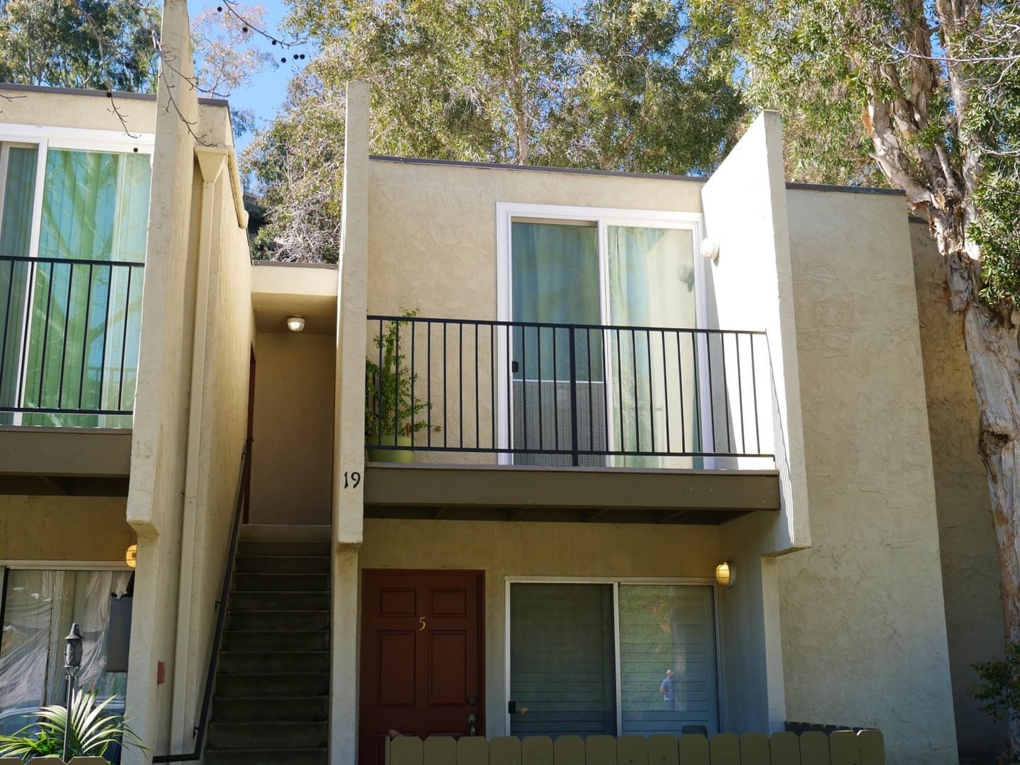 San Diego Condo: 2850 Reynard Way #19
