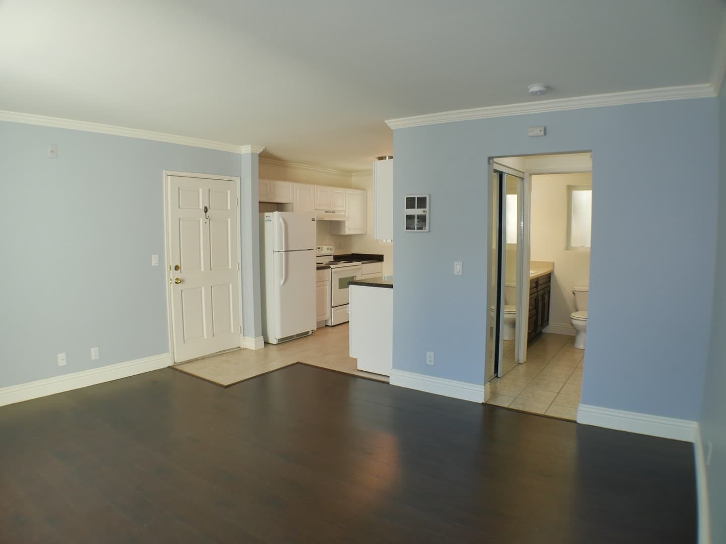 San Diego Condo: 2850 Reynard Way #19