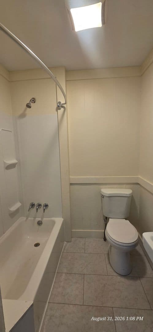 Derry Apartment: 4 Central Street