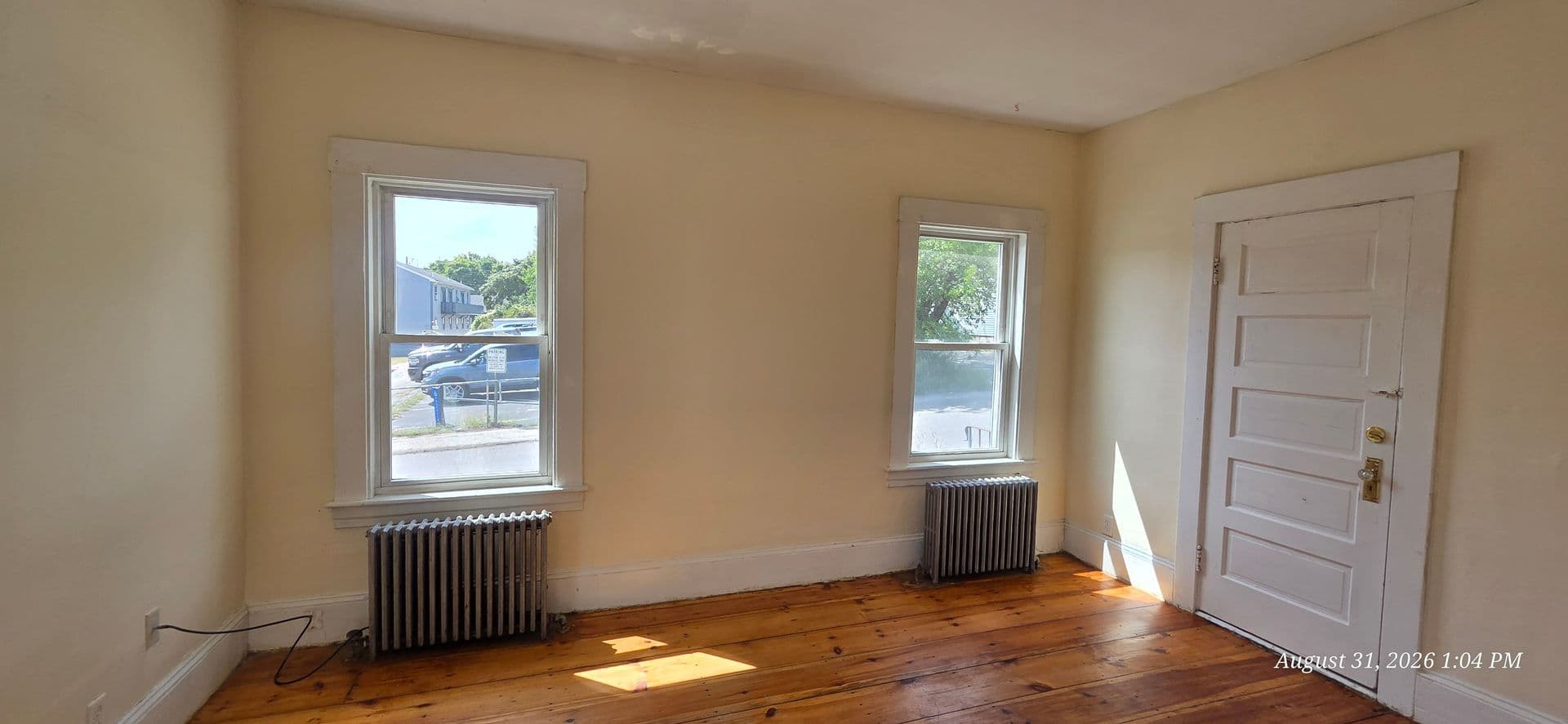 Derry Apartment: 4 Central Street
