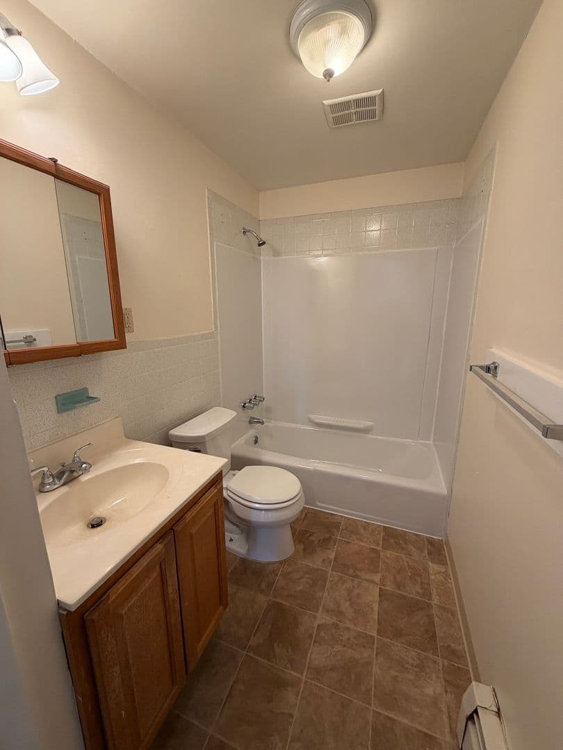 Hooksett Condo: 134 Mammoth Rd #29