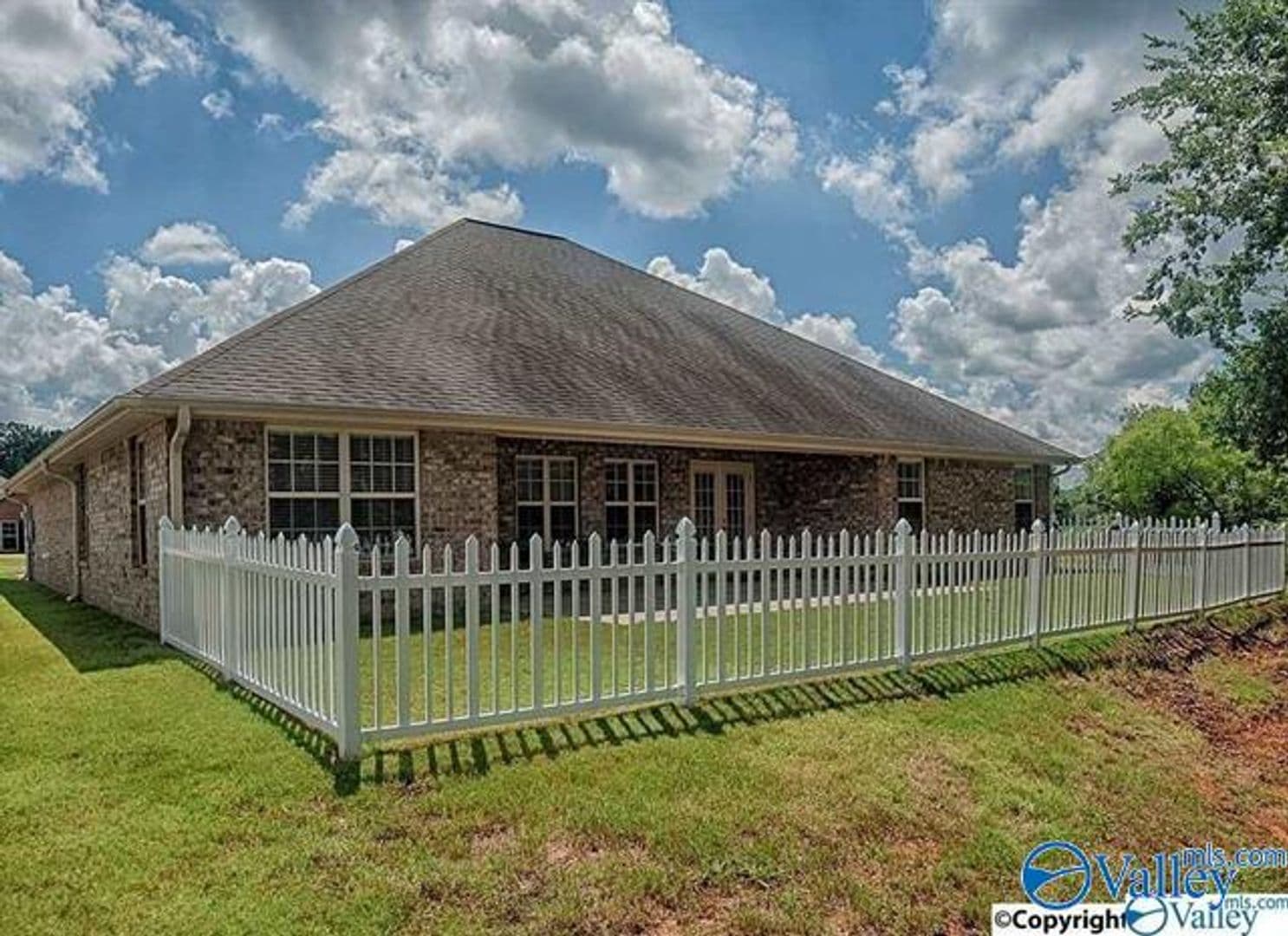 Huntsville House: 102 Slack Water