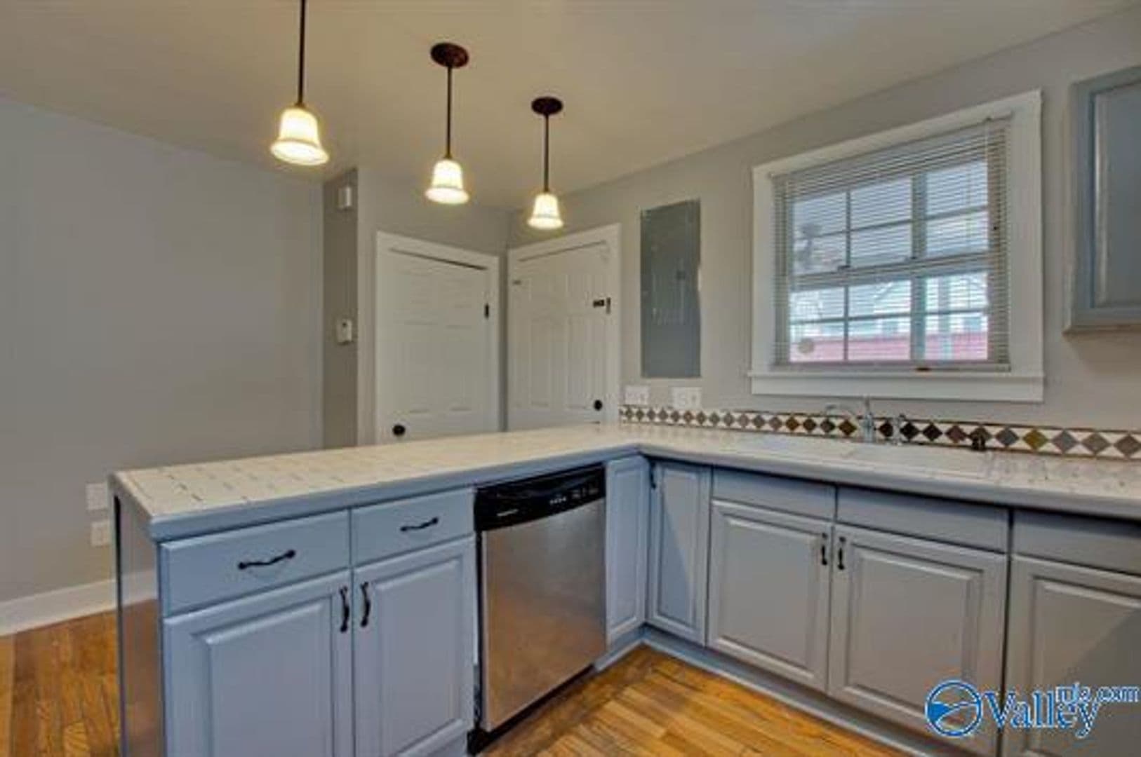 Huntsville House: 3516 Triana Blvd