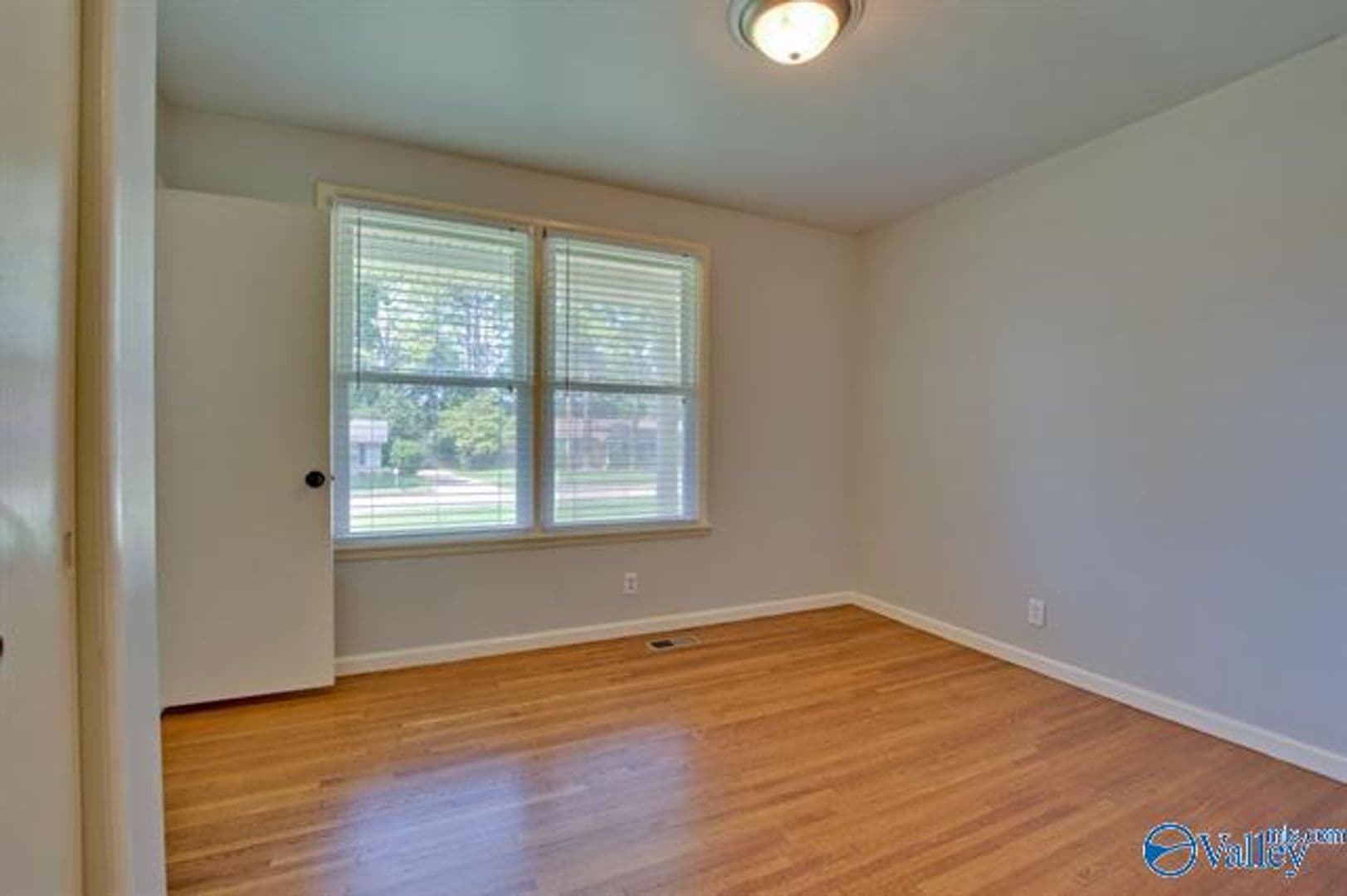 Huntsville House: 5619 Alta Dena