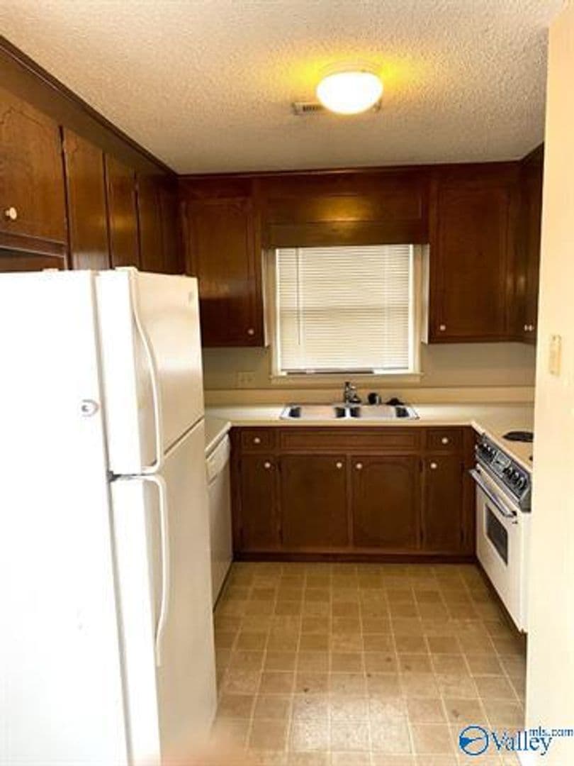 Huntsville Apartment: 6201 Friar Tuck Drive