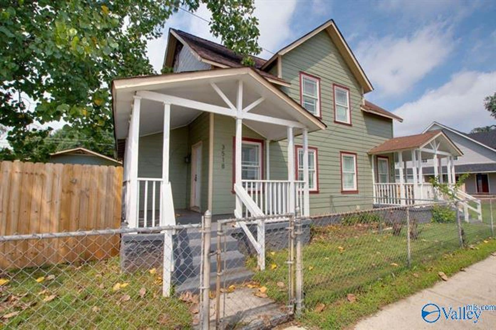 Huntsville House: 3518 Triana Blvd