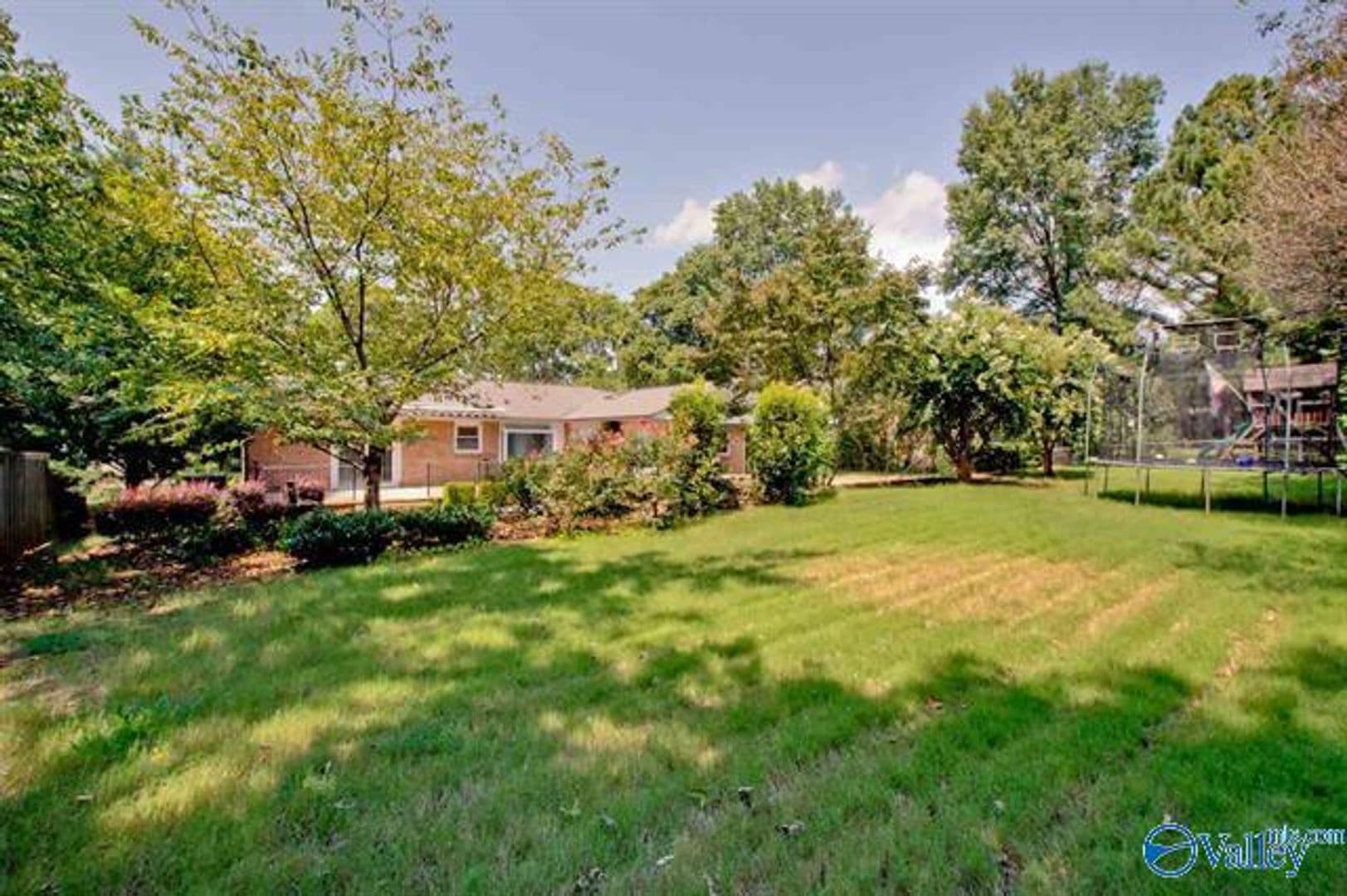 Huntsville House: 5619 Alta Dena