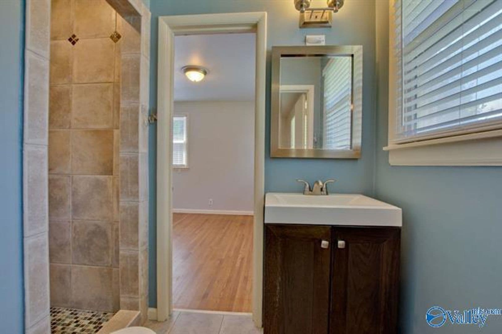 Huntsville House: 5619 Alta Dena