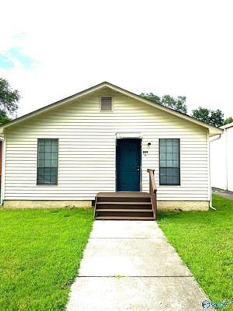 Huntsville Apartment: 204 Berine Ave