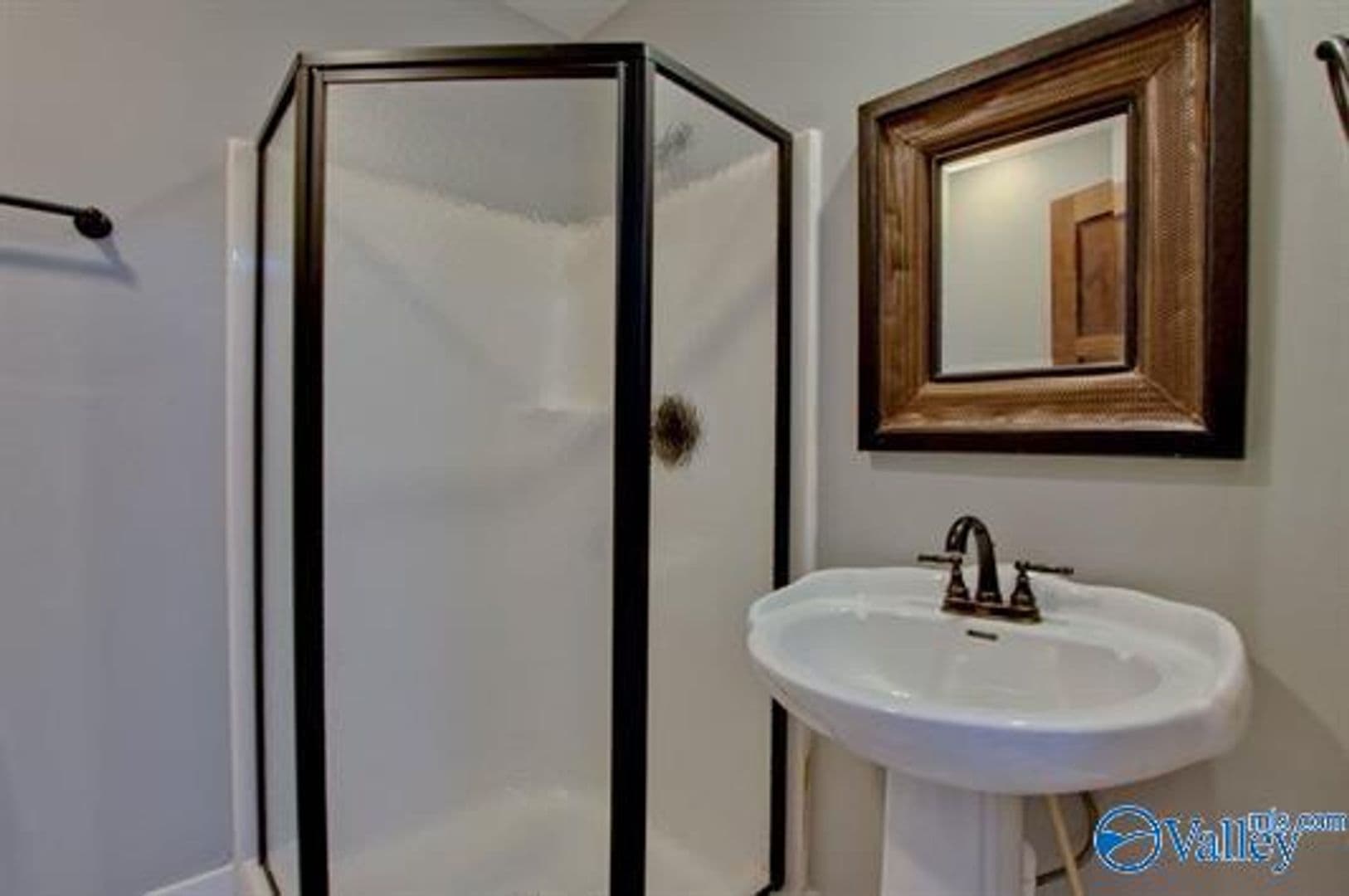 Huntsville House: 3516 Triana Blvd