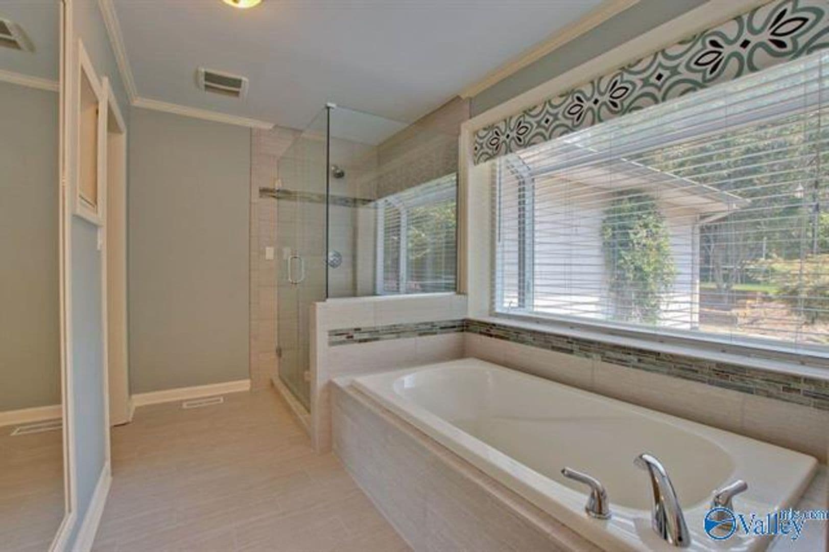 Huntsville House: 5619 Alta Dena