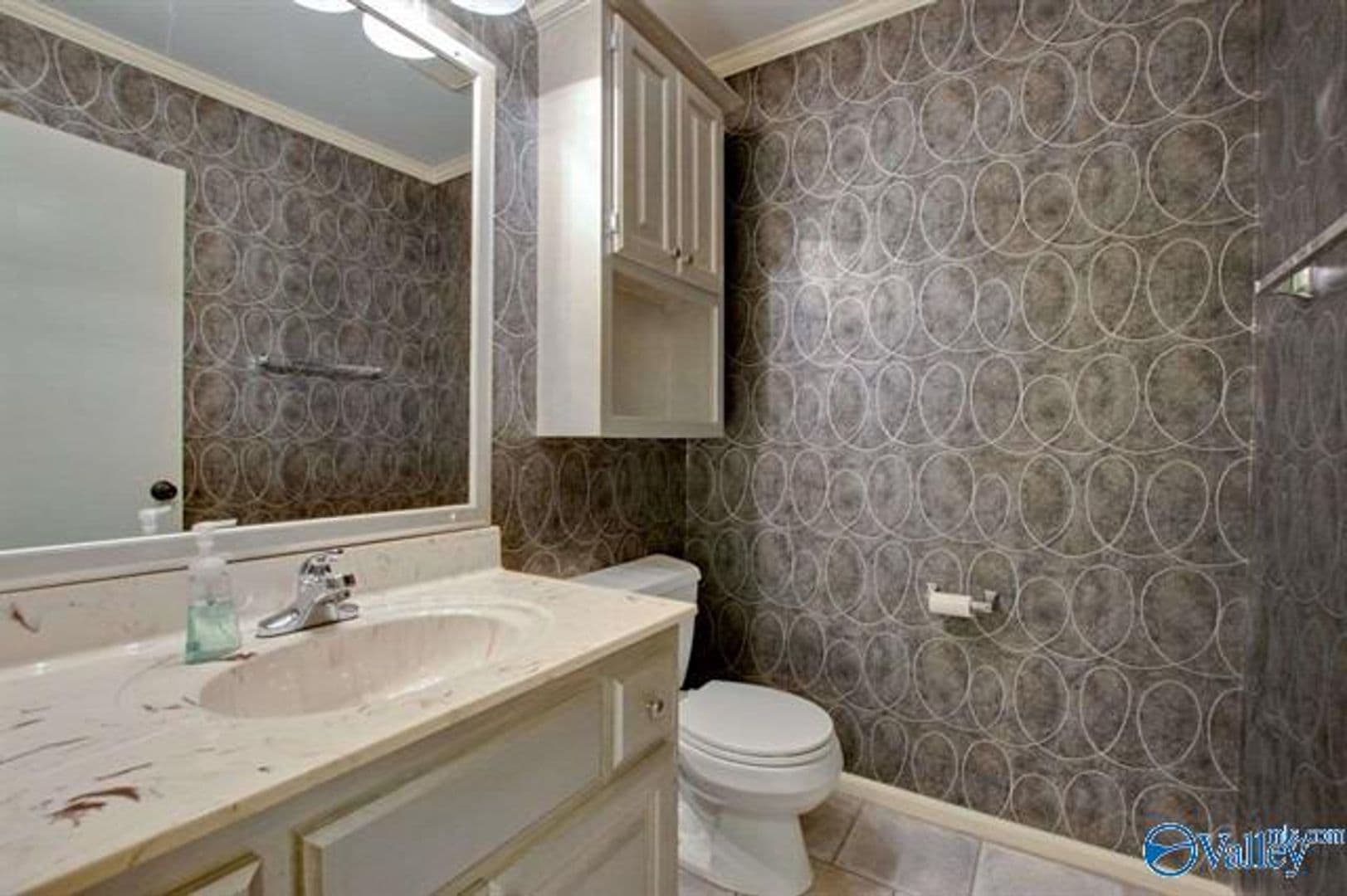 Huntsville House: 5619 Alta Dena