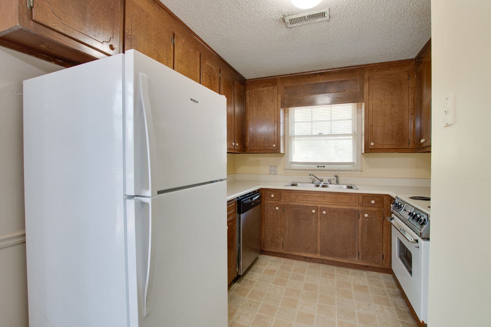 Huntsville Apartment: 6201 Friar Tuck Drive