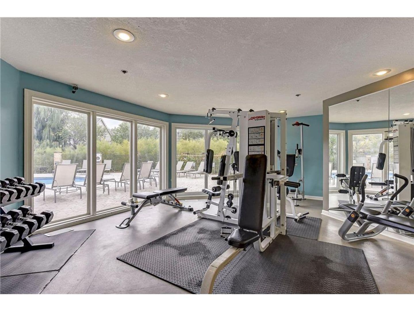 Minnetonka House: 5998 Chasewood Parkway